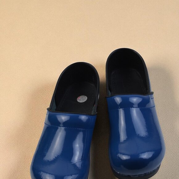 Sanita Professional Patent Clog – Navy | Women’s 9 - Picture 7 of 8